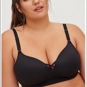44B Torrid Push-up wire-free bra. Microfiber Black with 360° back smoothing